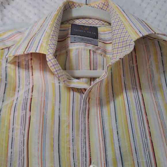 TD, men's dress shirt, medium. Yellow multipal colors Striped. Contrast colar. - Picture 6 of 8